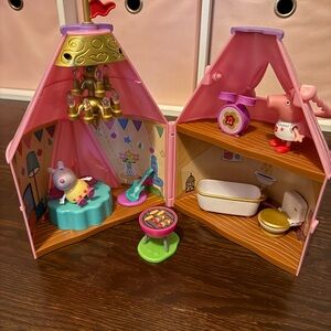Peppa Pig Glamping Tent & VTech Phone